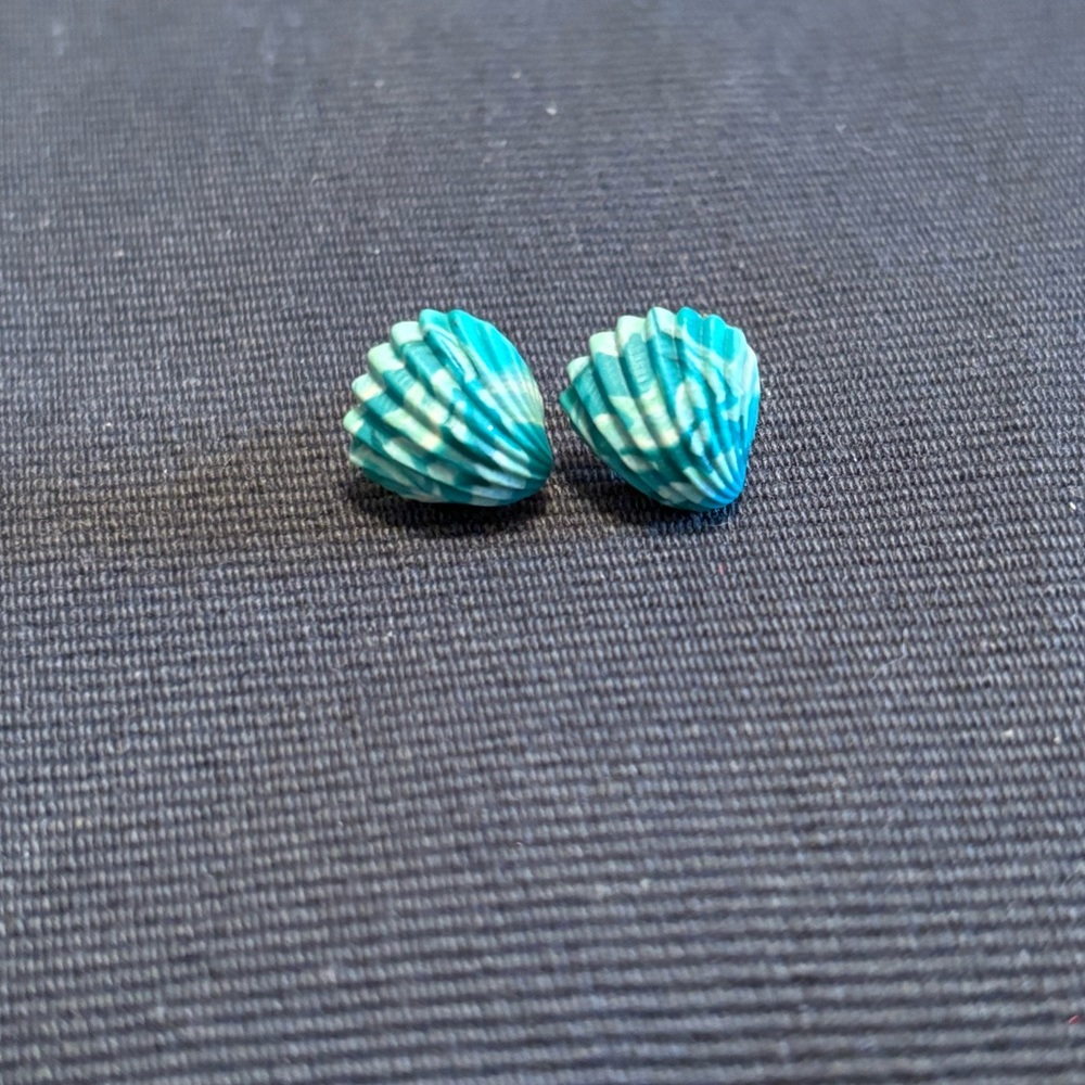 Blue Shell Studs